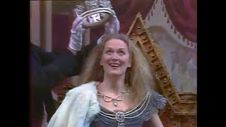 Alice at the Palace előzetes