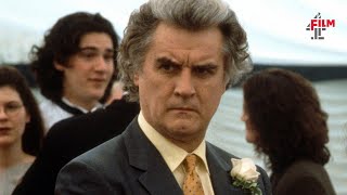 The Debt Collector előzetes