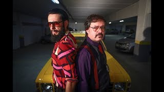 Algo de Errado Não Está Certo előzetes