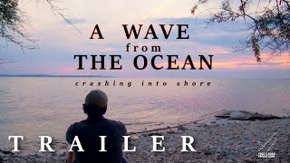 A Wave from the Ocean Crashing Into the Shore előzetes