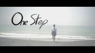 One Step előzetes