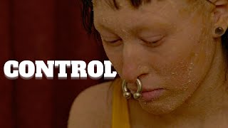 Control előzetes