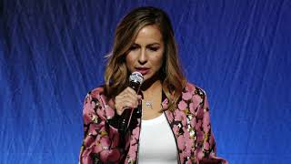Anjelah Johnson: Mahalo & Goodnight előzetes