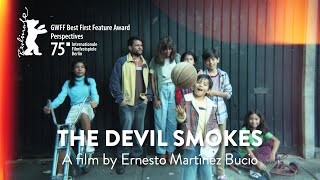 El diablo fuma (y guarda las cabezas de los cerillos quemados en la misma caja) előzetes