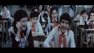 Alma Almaya Bənzər előzetes