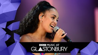 Jorja Smith - Live at Glastonbury előzetes