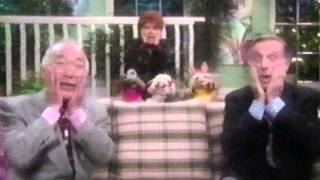 Everything Is Terrible! Holiday Special előzetes